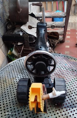 Máquina coser Tractor