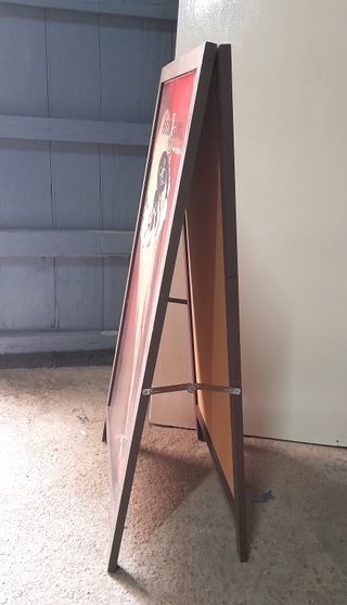 caballete publicitario.