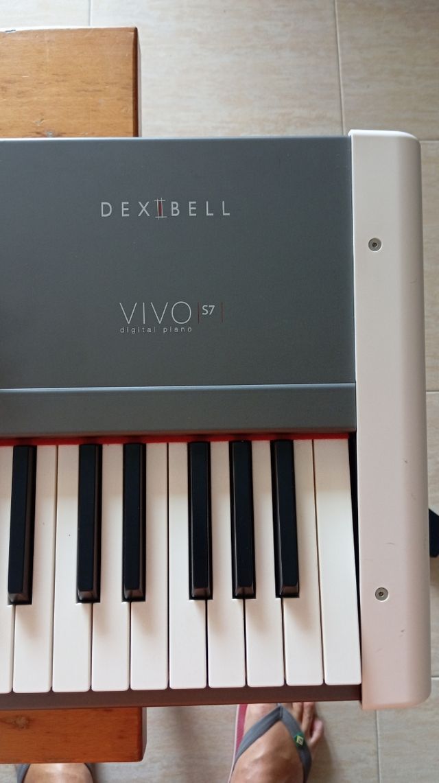Piano de escenario Dexibell VIVO S7