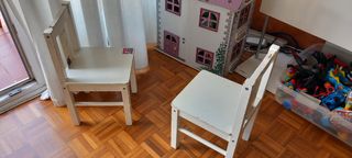 2 Sillas madera niños - blancas