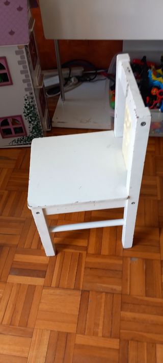 2 Sillas madera niños - blancas