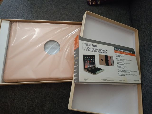 Teclado inalámbrico iPad Air