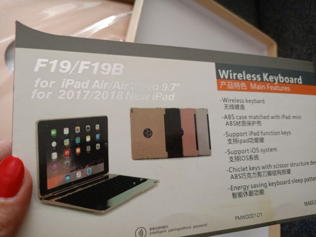 Teclado inalámbrico iPad Air