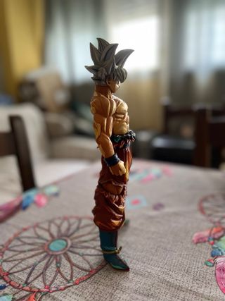 Figura Goku Ultra Instinto