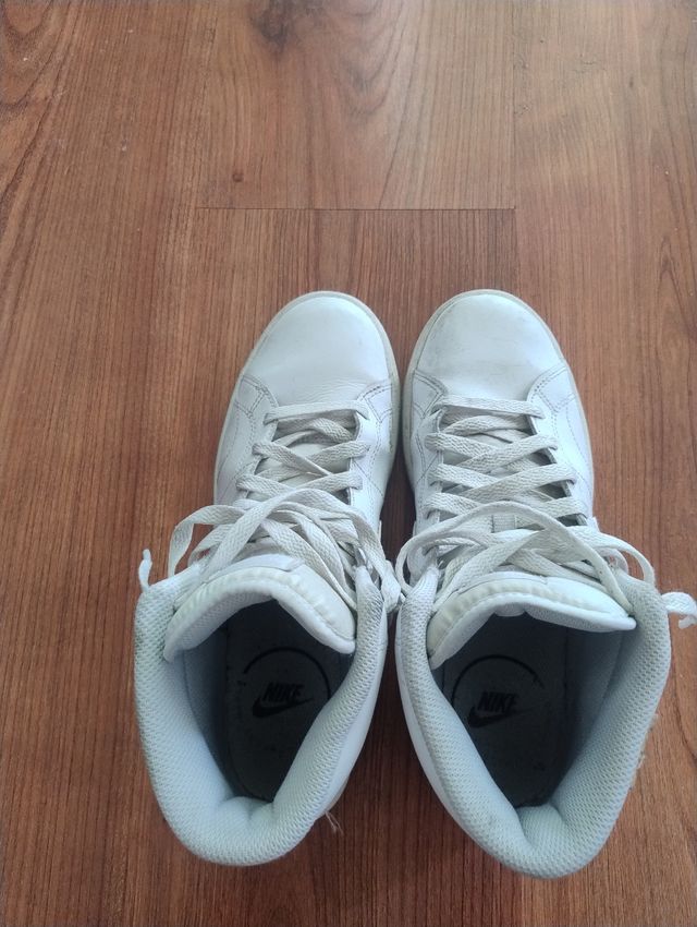 Zapatillas Nike blancas altas