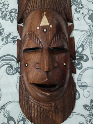 Maschera Ashanti in legno afrormosia.