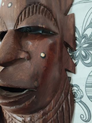 Maschera Ashanti in legno afrormosia.