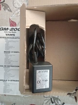 ZOOM GM-200 VAMS Simulador Amplificadores Guitarra