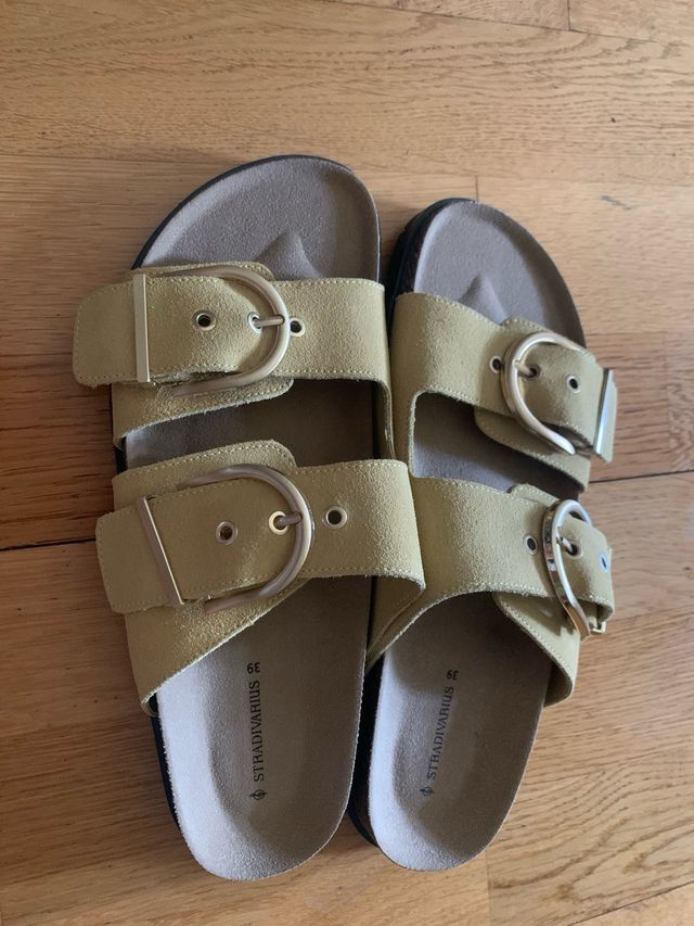 Sandalias Stradivarius amarillas nº 39