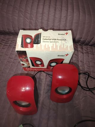Altavoces Genius SP-U115 rojos