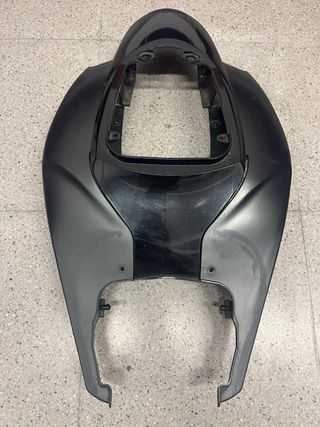 Colín GSXR 600 K7 Black