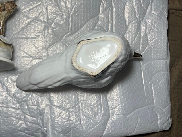 2 figuras porcelana palomas antiguas