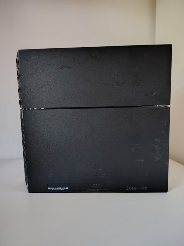 PS4 (PlayStation 4) 500GB con DualShock 4 e Cavi