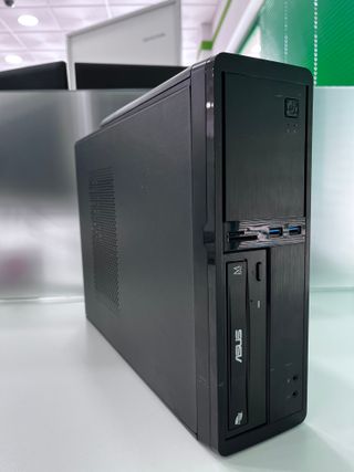 Torre ASUS Intel HD - 12GB RAM
