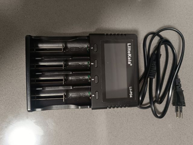 Cargador Litokala Li-PD4 - 4 celdas 18650

