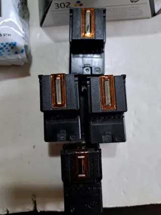 4 Cartuchos Impresora HP 302 Vacíos y Usados