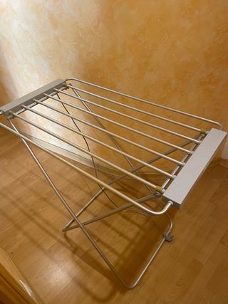 Tendedero eléctrico plegable