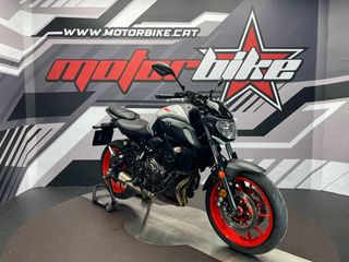 Yamaha MT-07 Gris Fluor - Moto