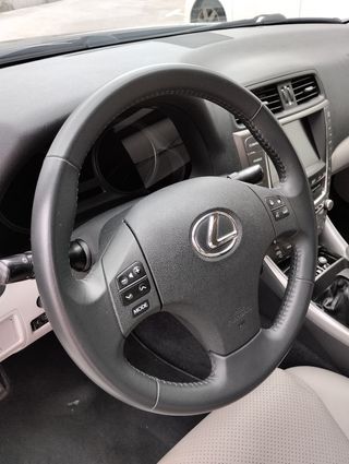 Lexus IS 220d - 2010 Despiece