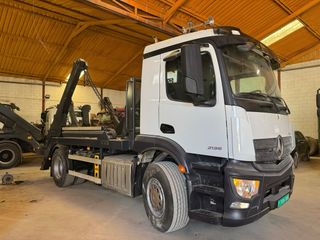 Mercedes Antos 2135 Portacontenedores