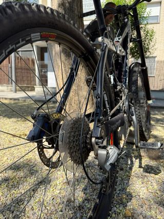 Bicicleta Kona - MTB descenso