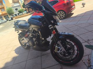 Aprilia Shiver 750 - Moto Impecable