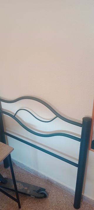 Dos cabecero de cama metal -