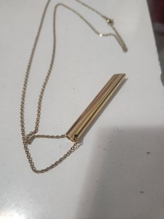 Collar antiestrés dorado