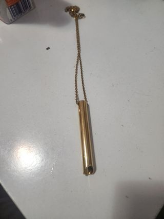 Collar antiestrés dorado