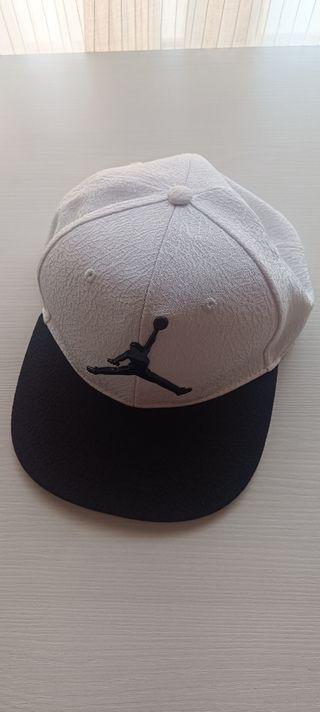 Gorra Nike Jordan - Blanca y Negra