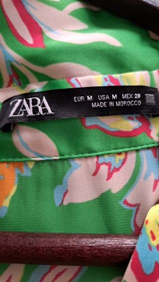 Vestido Zara flores verde M