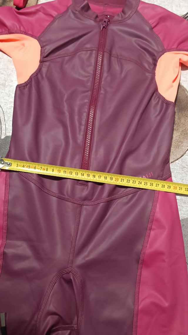 Bañador neopreno niña NUEVO A ESTRENAR 7-9/10 años