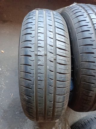 Neumáticos Arivo 175/65/14 86T usados