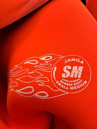 Janga.  Traje neopreno surf 3/3 talla M-S seminuev