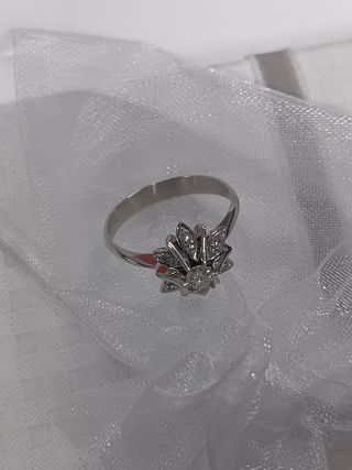 Anillo oro blanco 18k brillantes