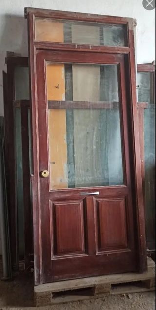 Puerta madera antigua