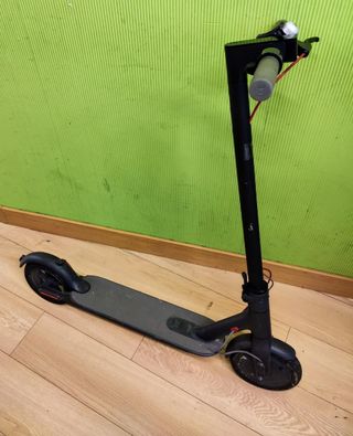 Patinete imitación 
Xiaomi, le falta la batería 
