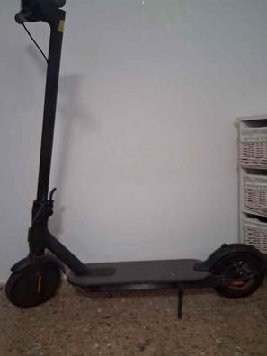 Patinete imitación 
Xiaomi, le falta la batería 
