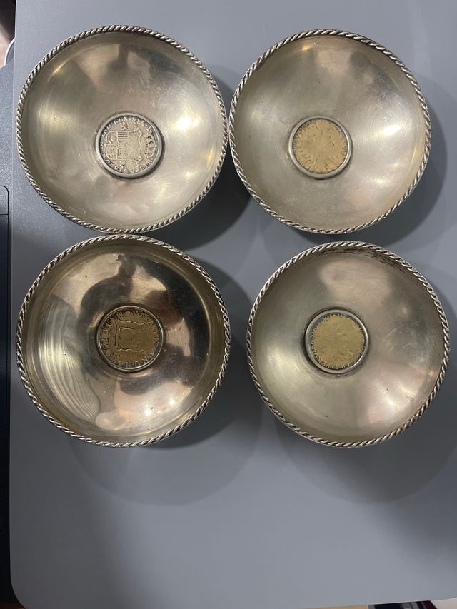 4 Antichi posacenere in alpaca