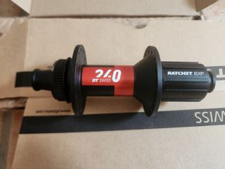 Buje trasero DT Swiss 240