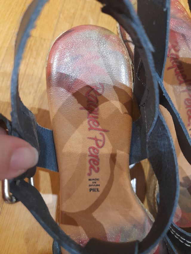 Sandalias Raquel Pérez negras, t.39