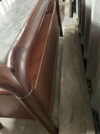Cómoda vintage de madera y marmol restaurada