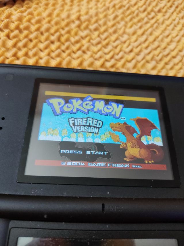 Pokémon FireRed GBA