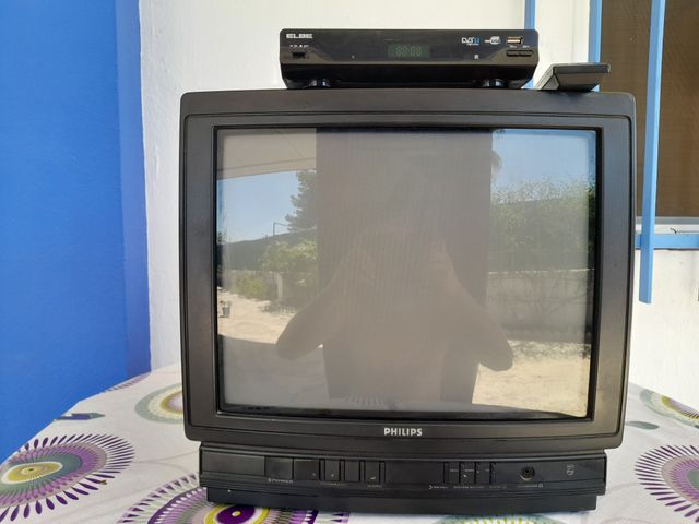 TV Philips 17" analógica