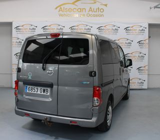 Nissan NV200 combi 2010