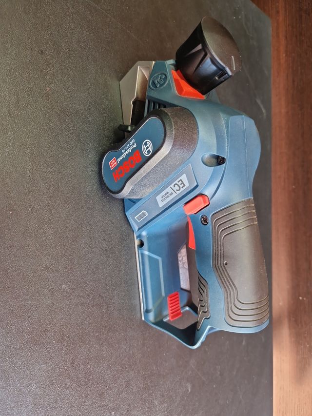 Cepillo Bosch GHO 12V-Li