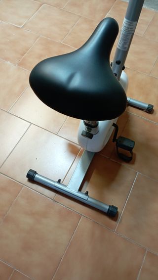 Bicicleta estática Basic Mag.
Como Nueva....