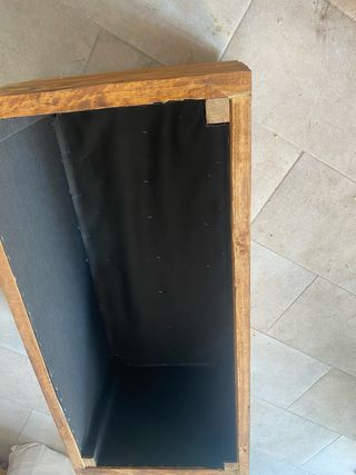 Macetero madera marrón