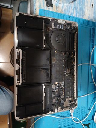 MacBook Pro Retina 13" 2014 leer anuncio completo.