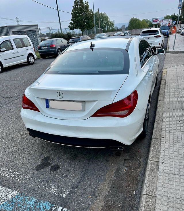 Mercedes-Benz CLA Techo Solar! Calefactables